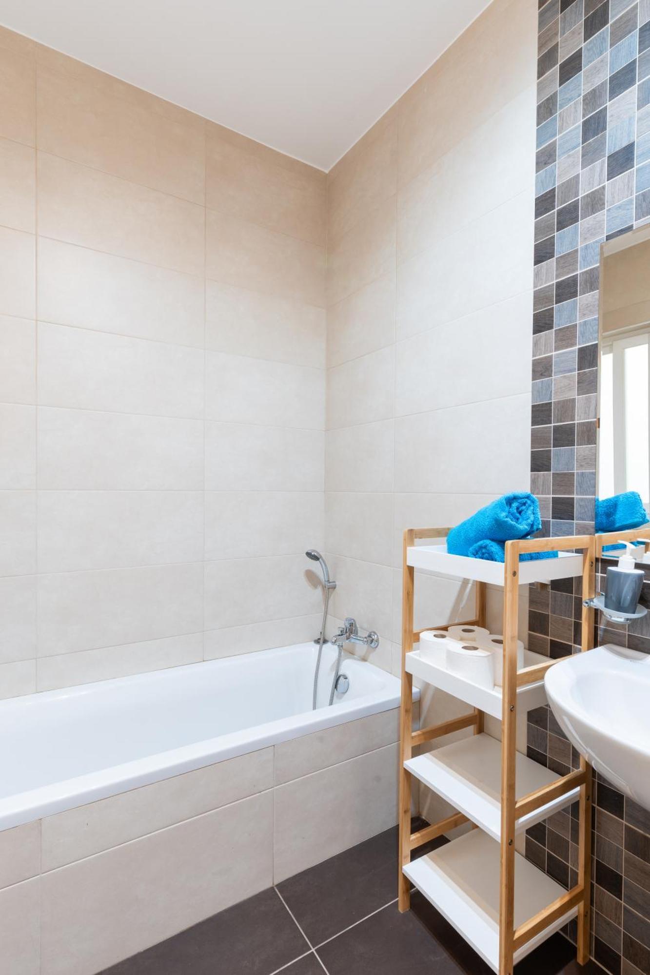 2 Bedroom In Central St Julians Prime Location In Paceville Apt 3 By Vaganza Saint Julian's 外观 照片